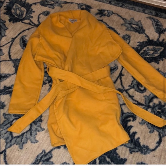 Perfect for Spring and Easter - Picture 2 of 2